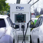 Auto ibride ed elettriche usate: perchè comprarle