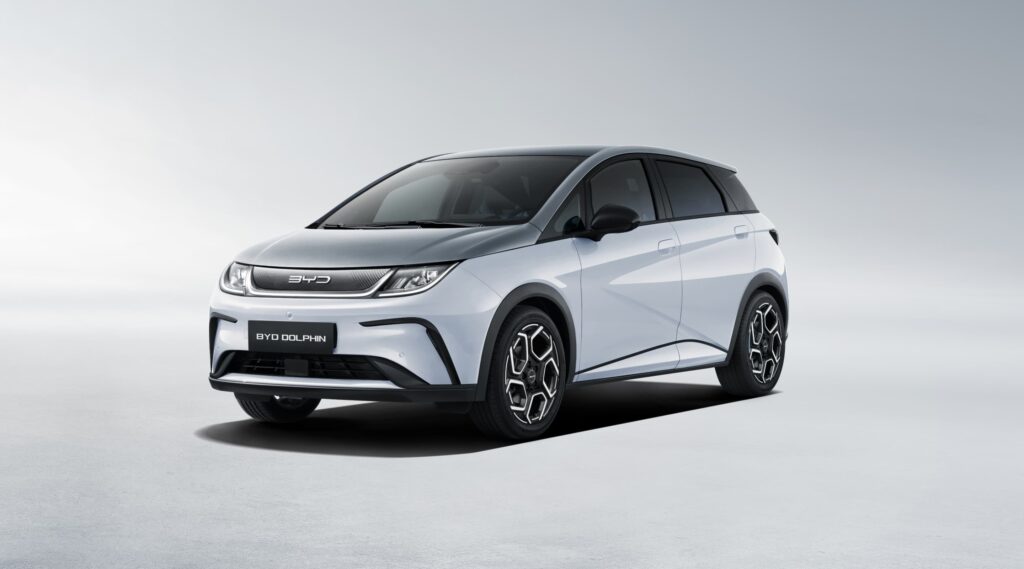 BYD Dolphin esterno per ruotemagiche